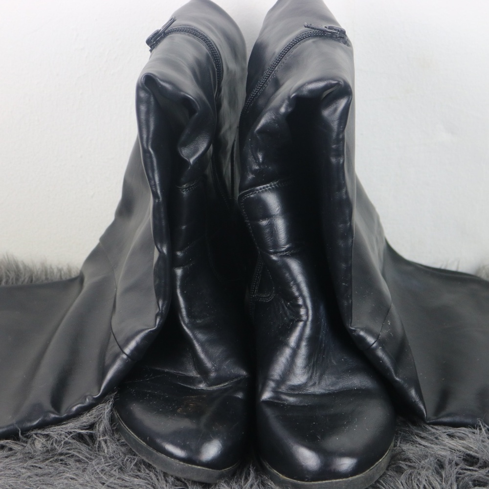 BLACK Slight Over The Knee Boots LIGHTLY WORN